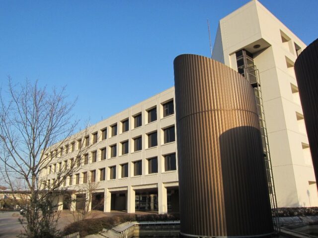 小田原市本庁舎・小田原市生涯学習センター本館
